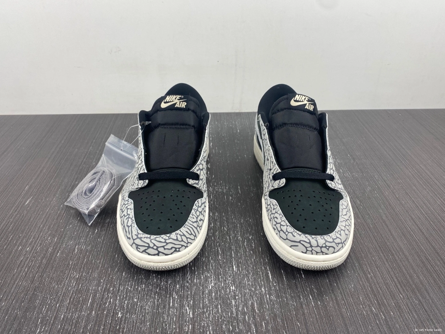 CZ0790-001 OG Black Jordan Low Retro Cement 1 - 0323